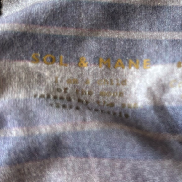 ⭐️2/$20 - SOL & MANE high waisted legging , grey with blue stripe design - Picture 5 of 5